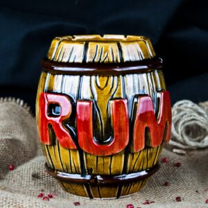 Taza tiki barril de ron, cerámica pintada a mano