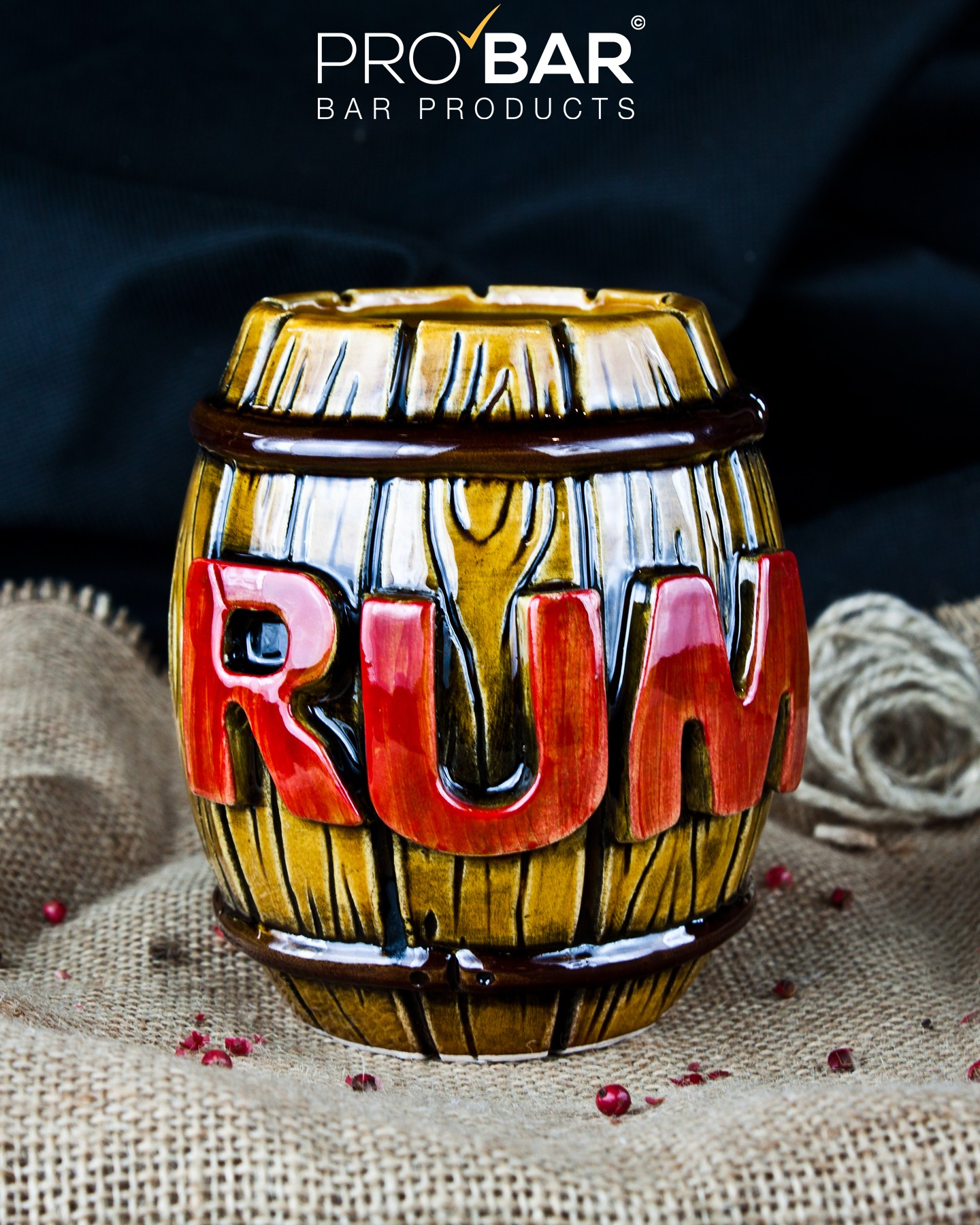 Taza tiki barril de ron, cerámica pintada a mano