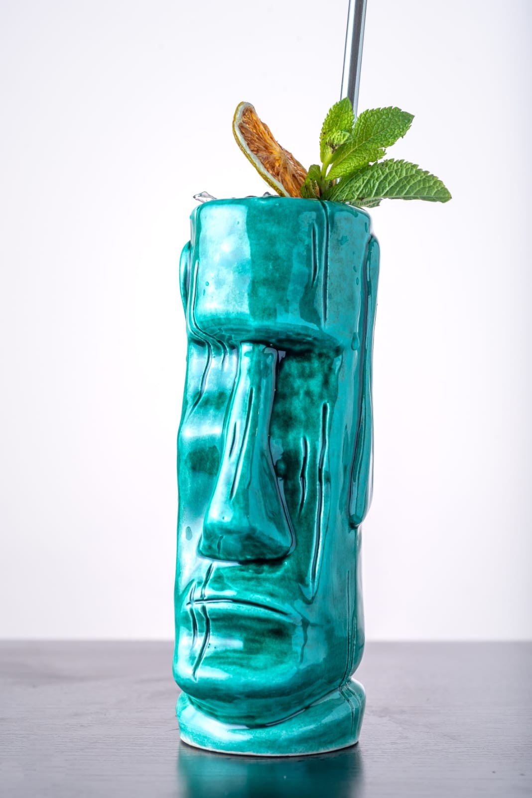 Vaso tiki Moai turquesa de cerámica pintada a mano